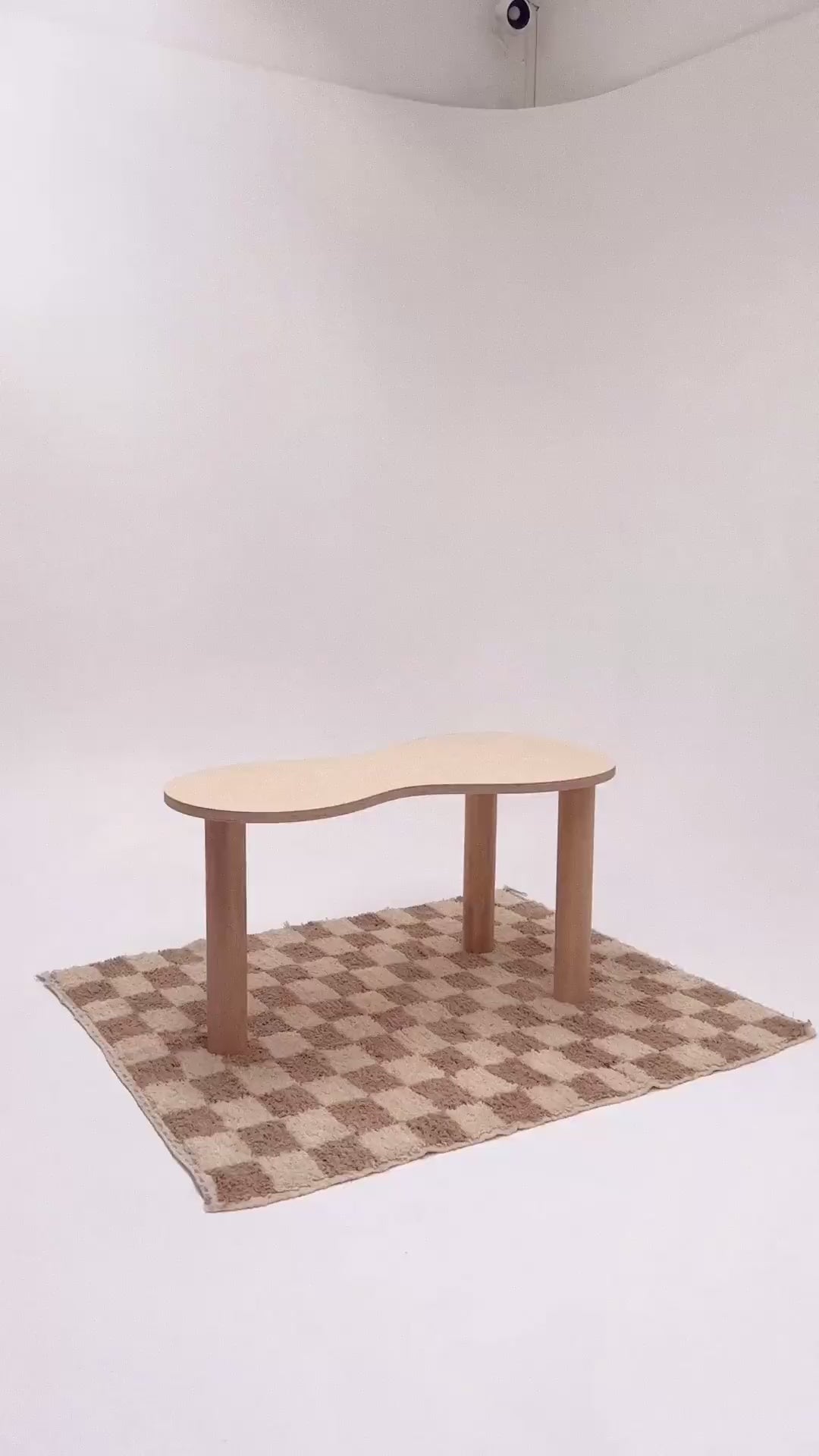 Charger la vidéo : Bureau BUTTERNUT naturel